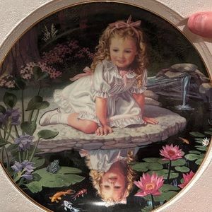 Plate “Mondays Child”